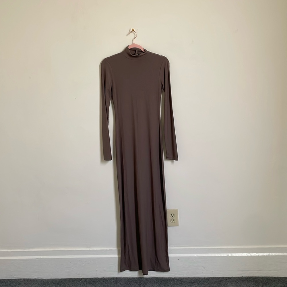 SKIMS Long Sleeve Brown Dress